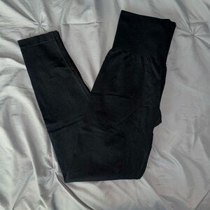 Black NVGTN seamless leggings